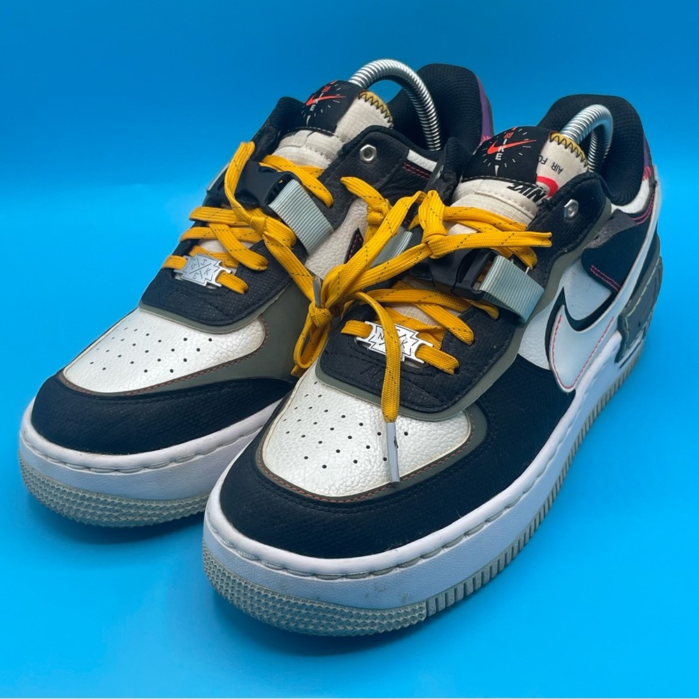 Nike Kids Black White and Yellow Sneakers - Picture 4 of 4